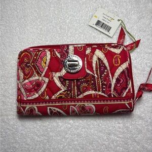 Vera Bradley - Turnlock Wallet in Retired Pattern Rosy Posie.  NWT 10913-121